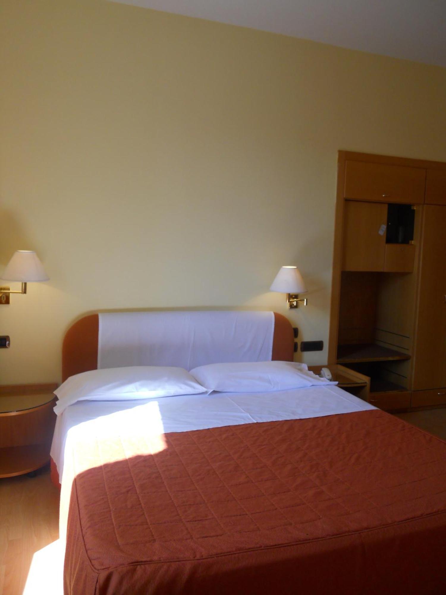 Albergo Italia Urbino Ngoại thất bức ảnh
