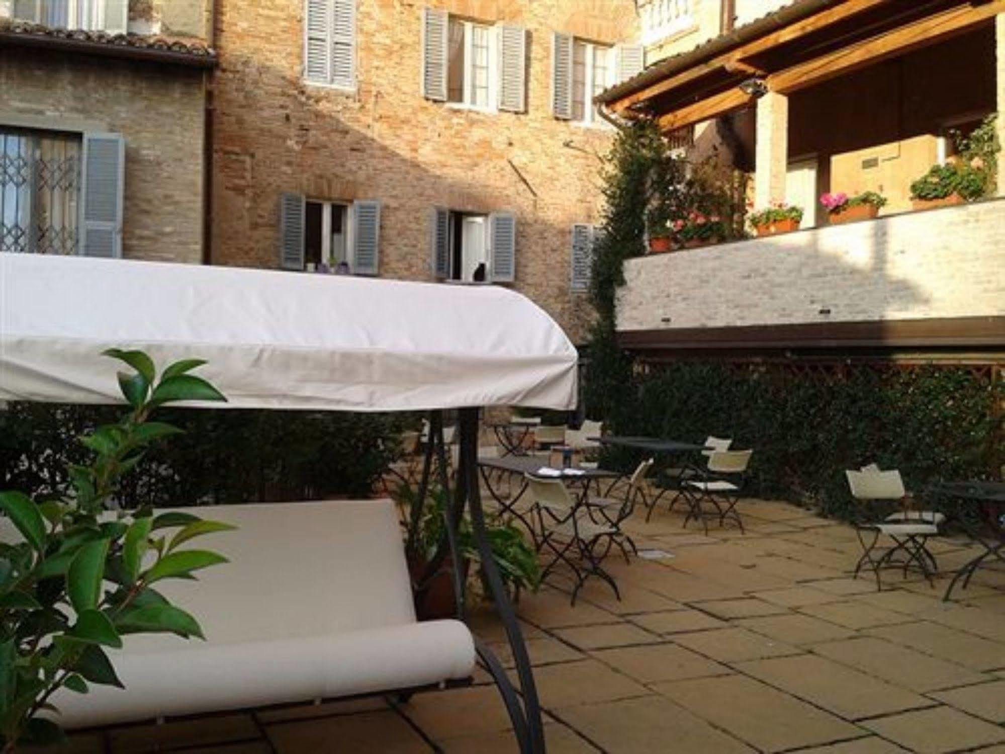 Albergo Italia Urbino Ngoại thất bức ảnh